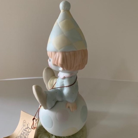 Precious moments figurine Lord keep on the ball Brand new - Picture 3 of 7